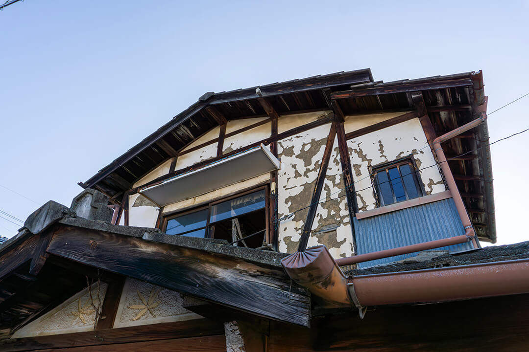 放置すれば解体費用が倍増⁉ 老朽化で高額化する撤去リスク